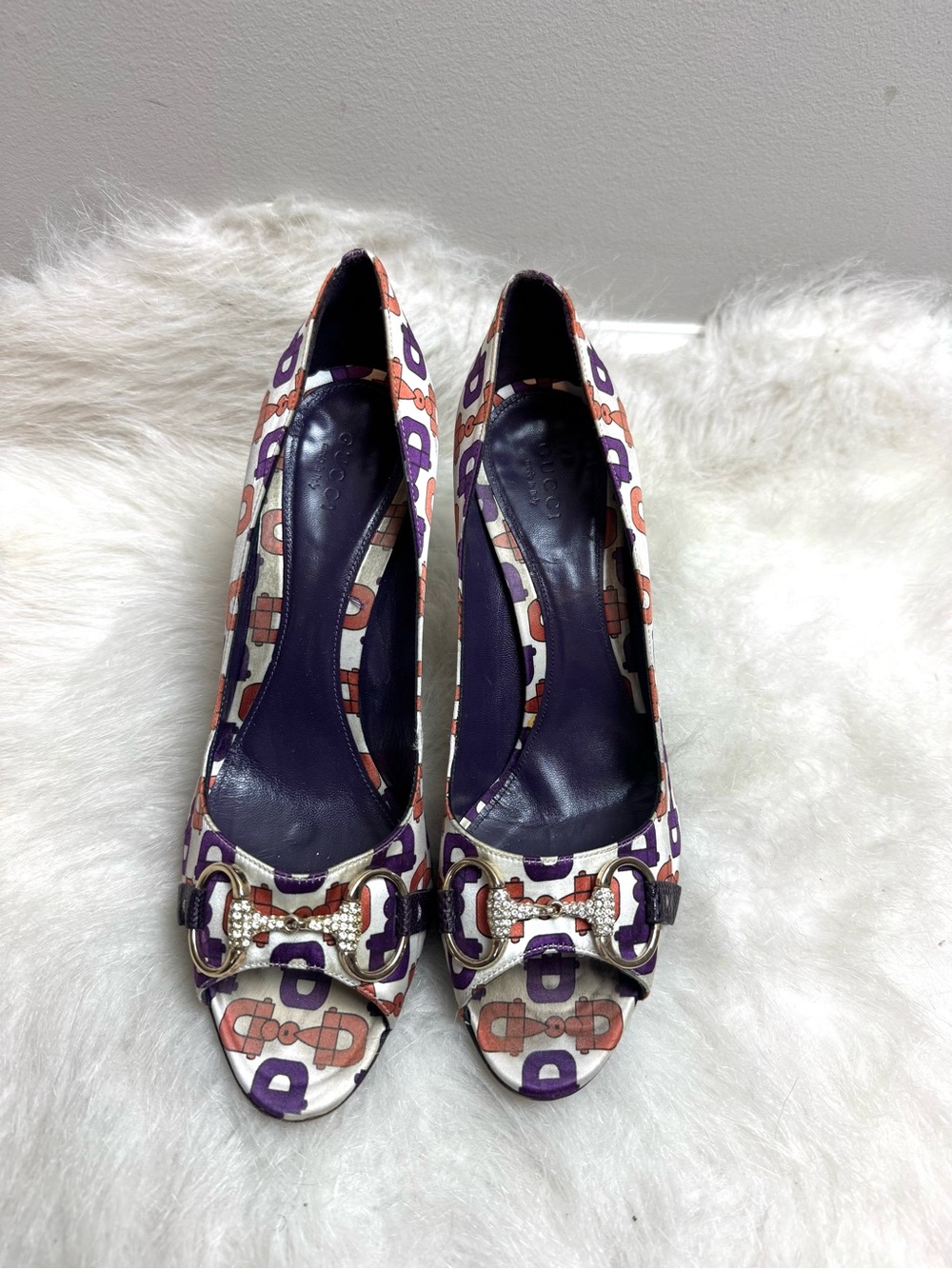 Gucci Vintage Satin Horsebit Crystal Open Toe Heels 8.5 - Picture 4 of 10